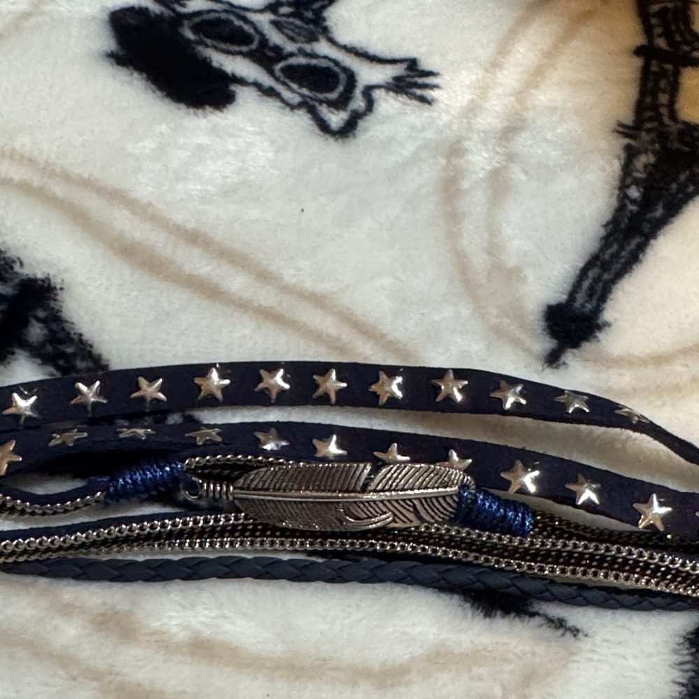 NWT Torrid Blue Star American Bracelet Size 3/4 Magnetic Closure - Picture 4 of 8
